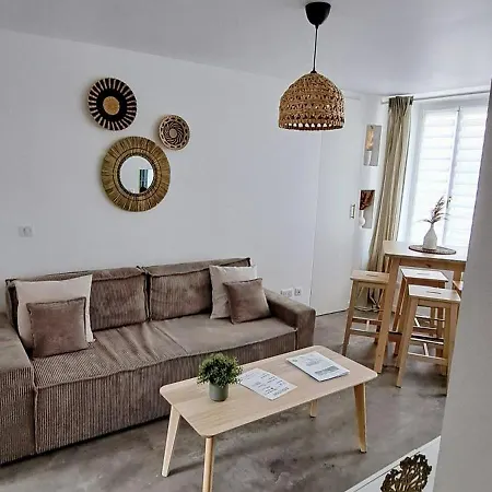 Le Balinais , En Hyper Centre Rue Au Calme Avec Parking Apartamento Cherbourg-en-Cotentin Exterior foto
