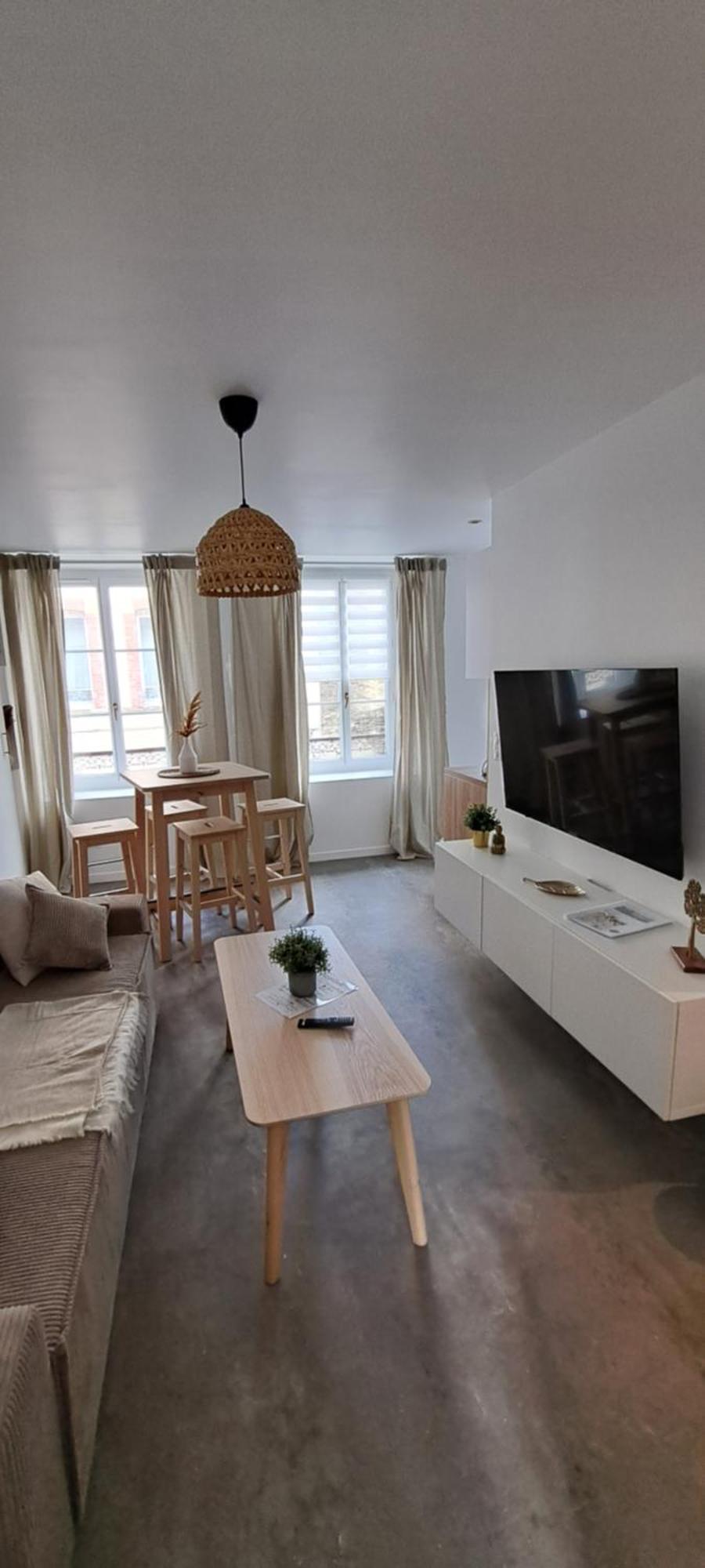 Le Balinais , En Hyper Centre Rue Au Calme Avec Parking *